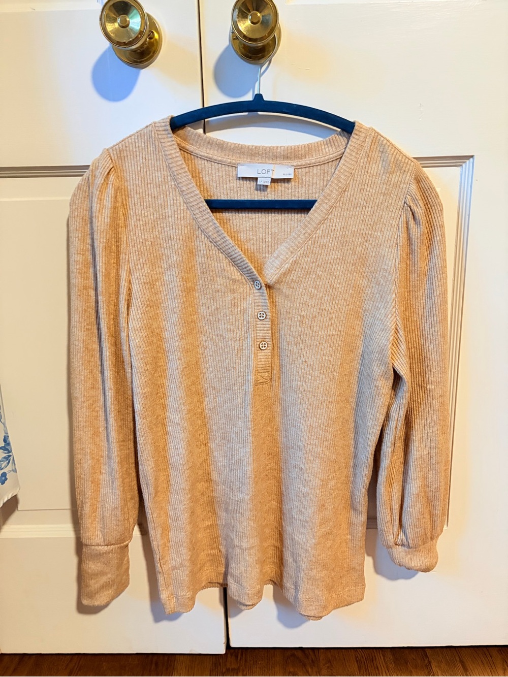 LOFT Ribbed V-Neck Henley Puff Sleeve Sweater